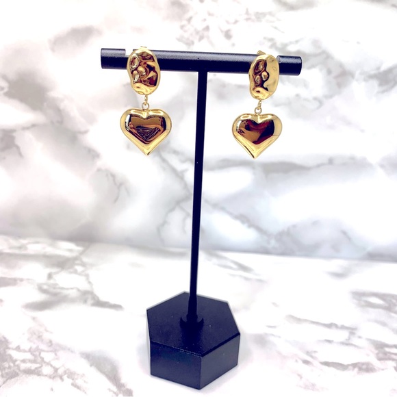 ◾️18k Gold Plated Heart Drop Earrings - Picture 12 of 14